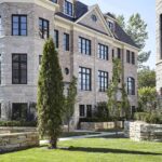 Exterior of Oakville Ravine Towns, lush with greenery